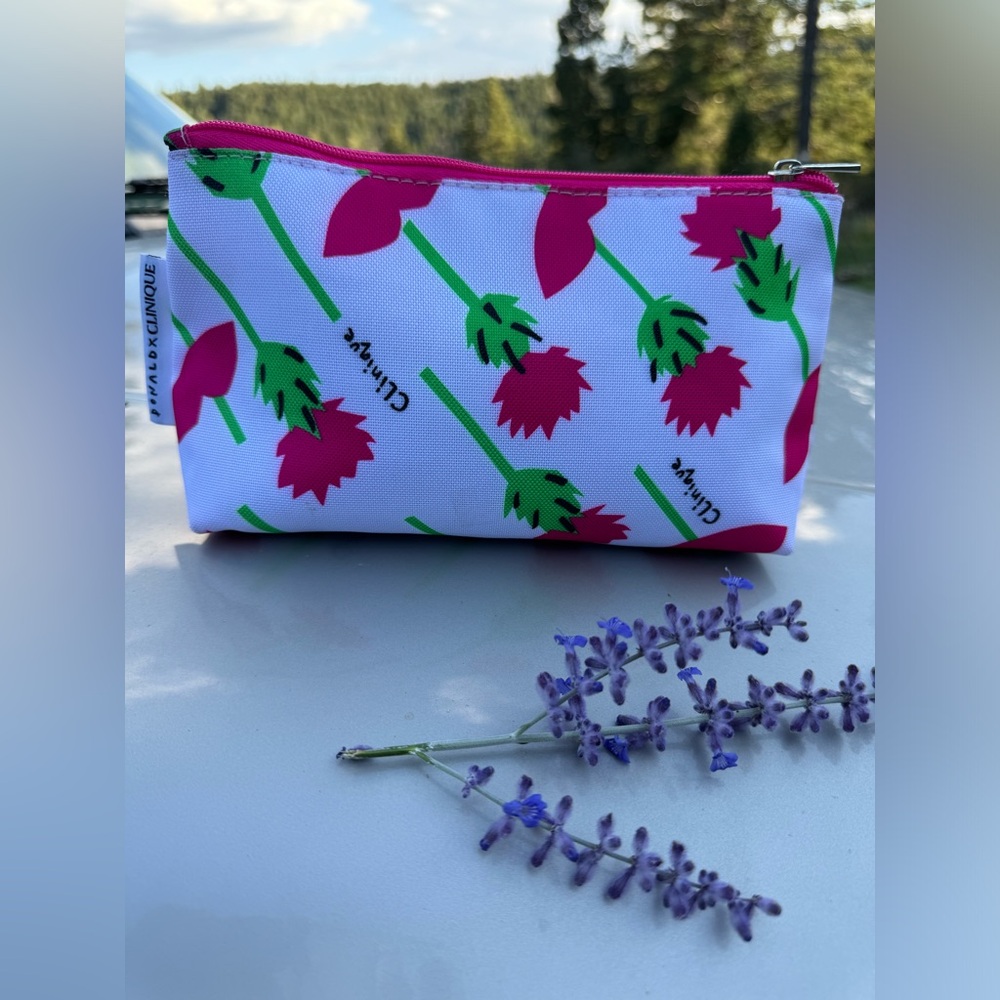 🌹 Donald X Clinique Cosmetic  Case 🌹